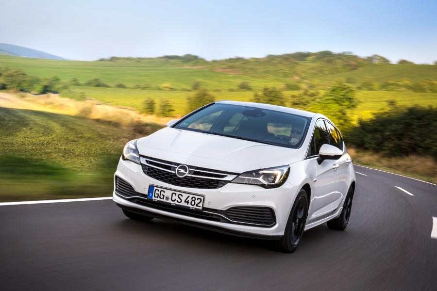  Opel Astra OPC Line Sport (K) 2016 года  (фото 2 из 31)